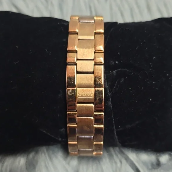 🌹Rose Gold Coach Watch🌹 - Picture 2 of 8